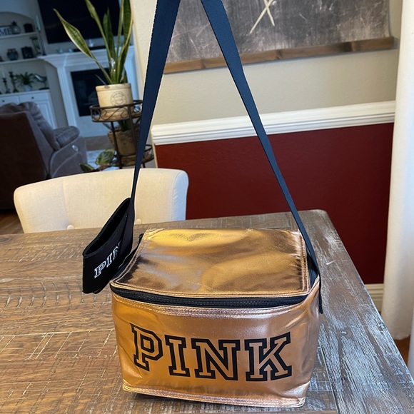 🌺 PINK Victoria’s Secret Insulated Cooler / Lunch Box 🌺 BRAND NEW NEVER USED - Picture 3 of 11